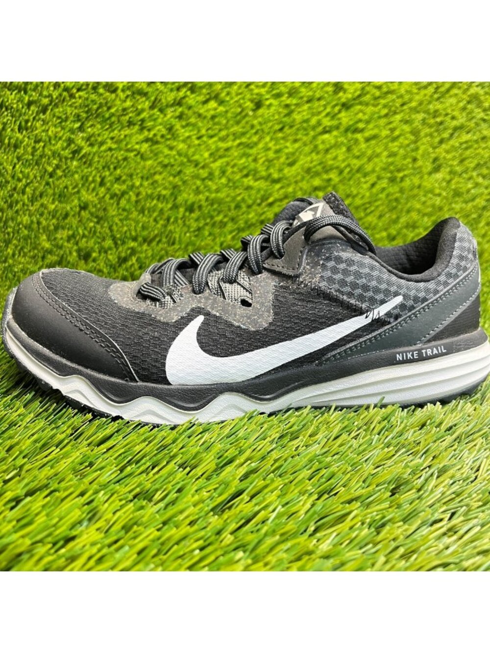 Nike Juniper Trail Womens Size 6 Black White Athletic Running Shoes Sneakers - Picture 3 of 10
